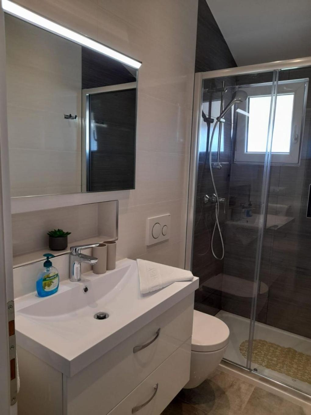 Apartment Bilja Rogoznica  Eksteriør bilde